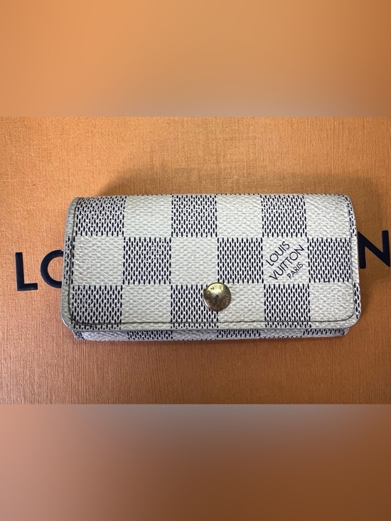 Louis Vuitton Handbags - Louis Vuitton Damier Azur Key Holder